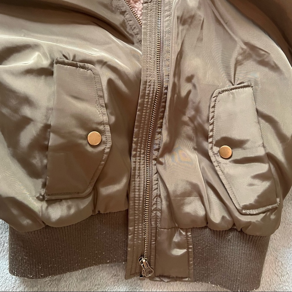 Bomber Jacket - Picture 4 of 5